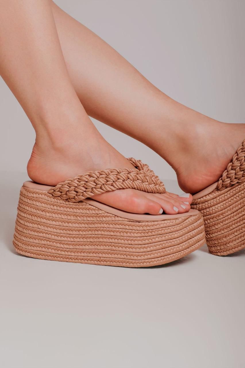 Anabela trançada nude – Outlet Camila Porto Shoes